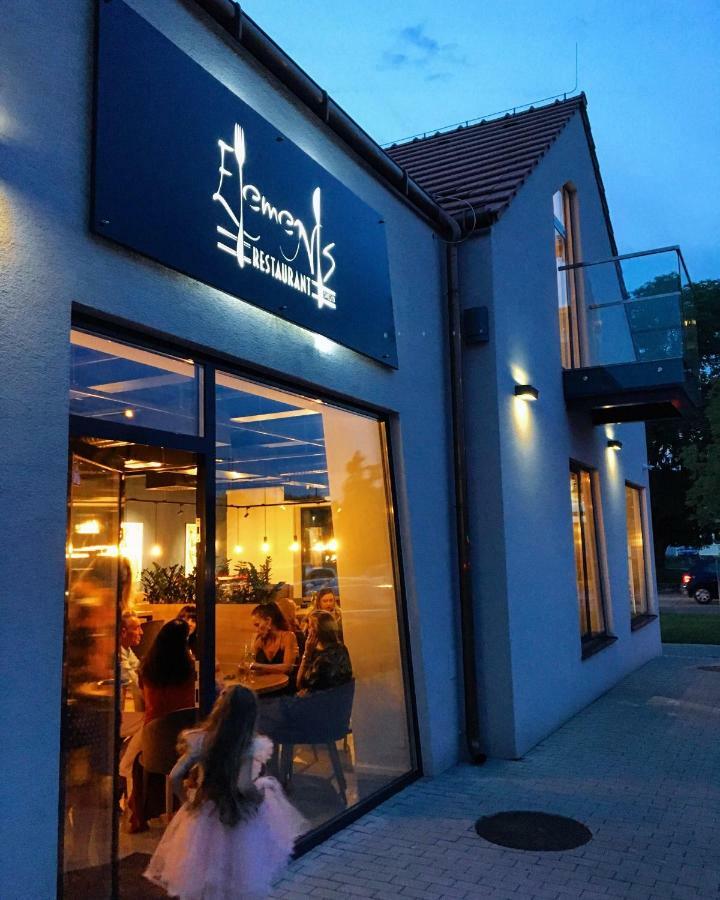 Penzión Elements Trnava Exterior foto